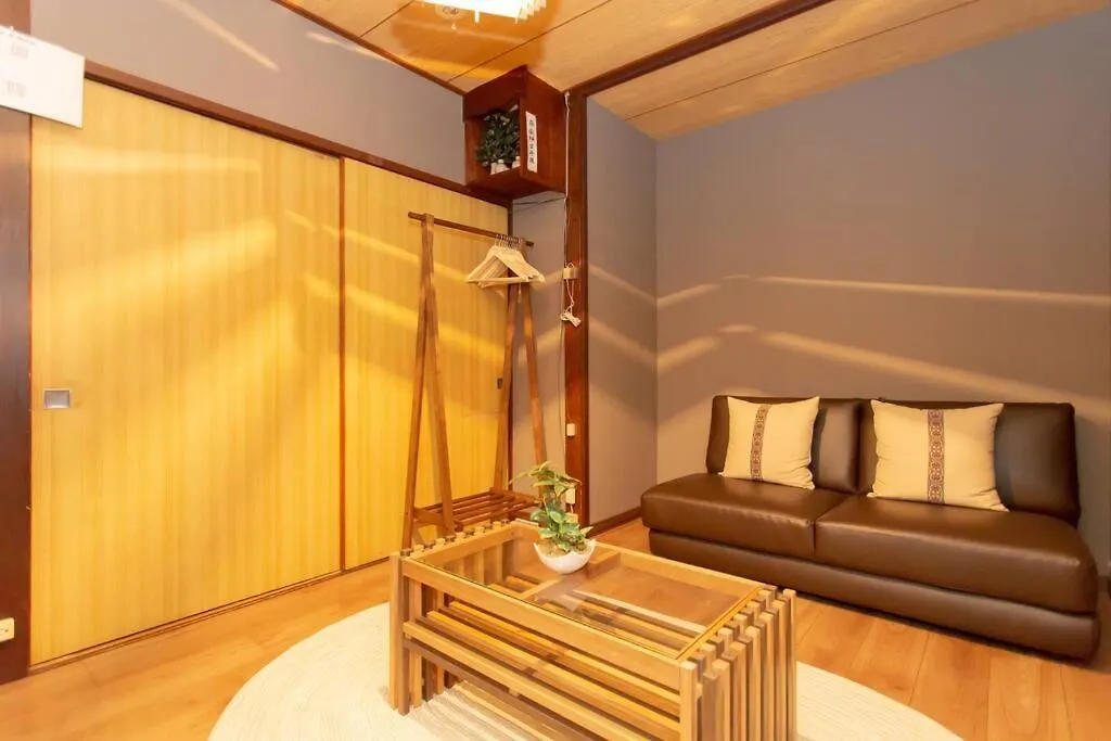 京町屋ちよせ　Kyo-Machiya Chiyose Villa Kyoto 0*,  Japan